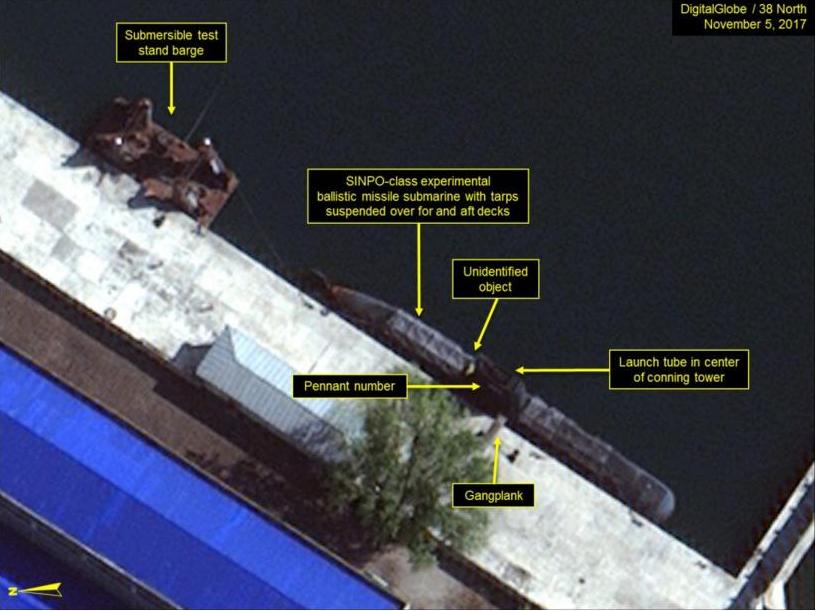 КНДР строит свою первую подводную лодку, оснащенную баллистическими ракетами 9