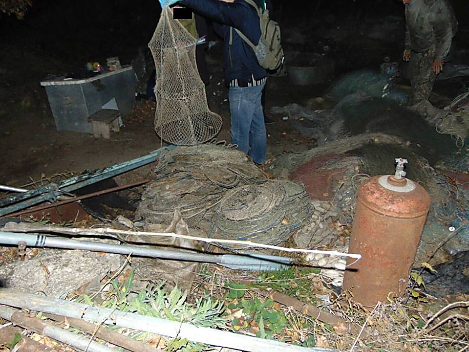 В Николаевской области задержали браконьера – вместе с уловом, патронами и взрывчаткой 5
