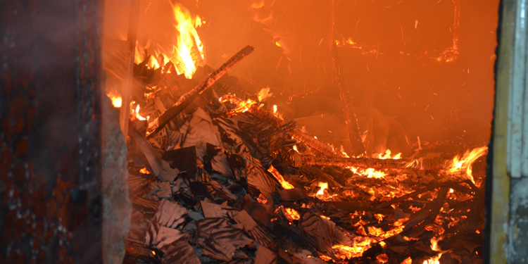 Масштабный пожар в Николаеве, которому присвоили 3-й номер вызова, тушили три часа