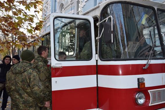 Николаевские полицейские отправились на очередную стажировку в Донецкую область 13