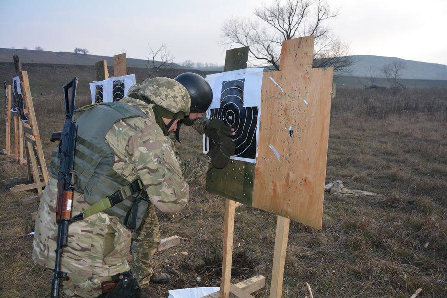 И «Калаш», и «Макаров», и ДШК: николаевские десантники провели боевые стрельбы 13