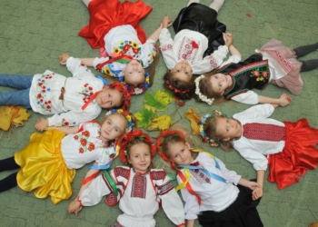 В освітньому комплексі «школа Гіпаніс – університет ім.П.Орлика» створили пісню та кліп про Україну
