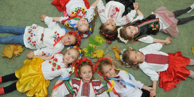 В освітньому комплексі «школа Гіпаніс – університет ім.П.Орлика» створили пісню та кліп про Україну