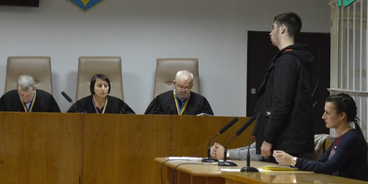 Я хотел, чтобы отец обратил внимание на мои проблемы, – сын депутата Николаевского горсовета Жвавого, который “подорвал” его машину