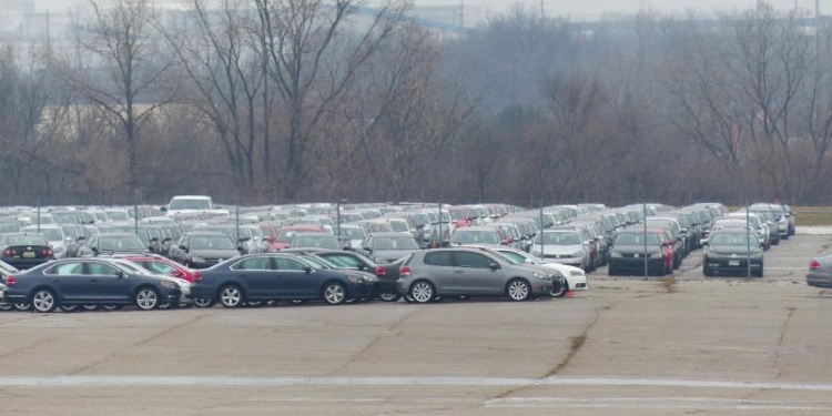 Больно смотреть. “Кладбище” новых дизельных Volkswagen, выкупленных автогигантом после скандала