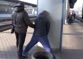 Украинская полиция спасла подростков и женщину – их пытались вывезти для изъятия органов