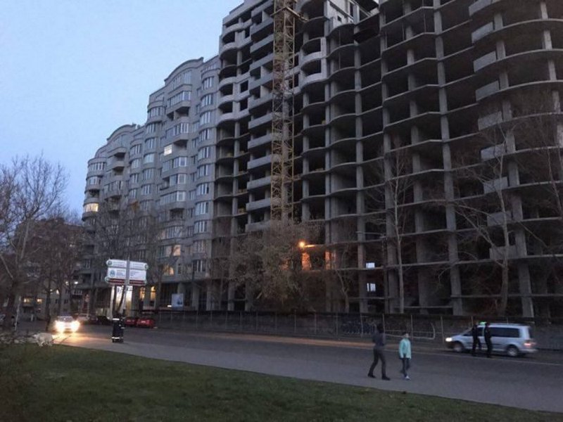 Савченко о комплексе «Адмирал», находящемся рядом со зданием Николаевской ОГА: «Построено с нарушением всех существующих и несуществующих норм» 1
