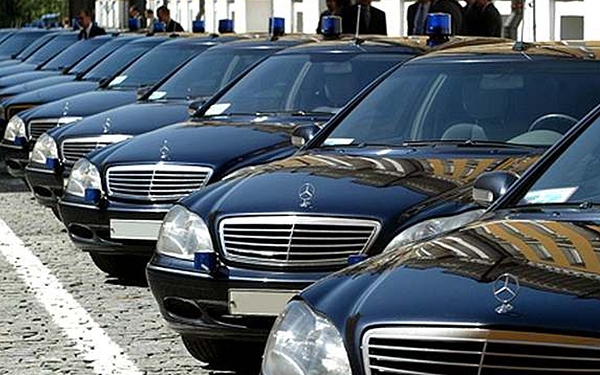 ТОП-10 депутатских автопарков Николаевского горсовета: от электрокаров до старых ГАЗов