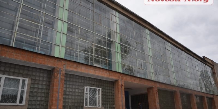 Многострадальный бассейн “Трудовые резервы” примут в собственность города Николаева