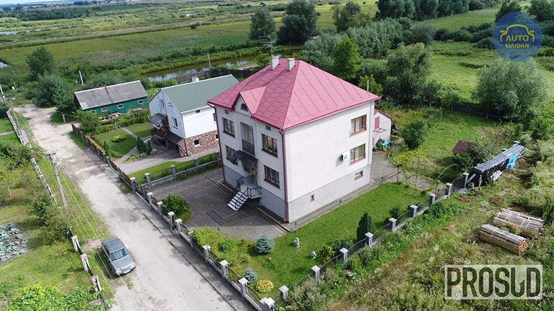 У семьи прокурора Николаевской области Тараса Дунаса нашли незадекларированное имущество 1