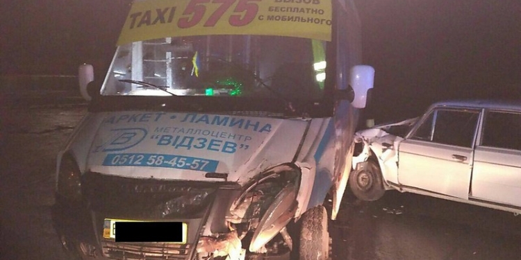 Попавшая в ДТП маршрутка работала в Николаеве неофициально