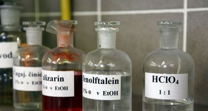 Семиклассница обожгла лицо на уроке химии в школе