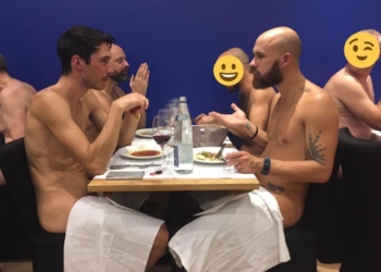 В Париже открыли первый ресторан для нудистов