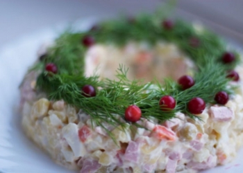 Индекс “Оливье”: за год популярный новогодний салат в Украине подорожал на 26%