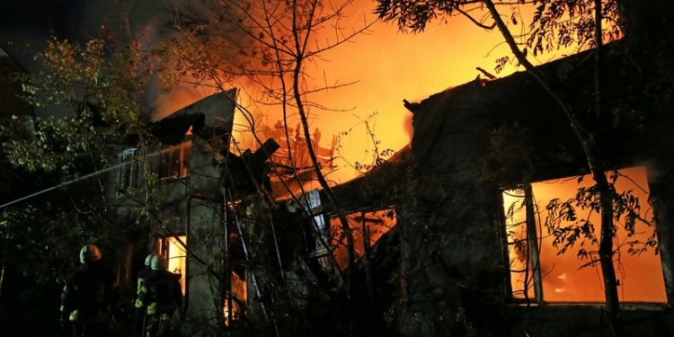 Ночью в Одессе сгорело здание санатория