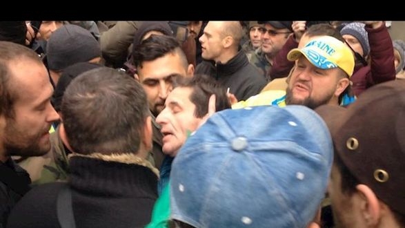 “Наконец-то мы до тебя добрались”, – в Киеве неизвестные избили советника министра МВД Шкиряка