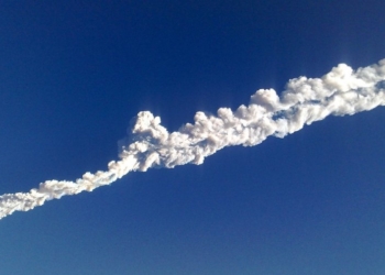 Пилоты ВМС США развлеклись, “нарисовав” в небе силуэт пениса