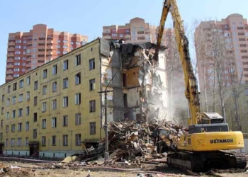 В Киеве собираются за 10 лет снести 3 тысячи “хрущевок”. Что будет с их жильцами?
