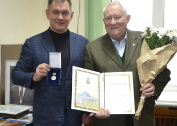 Николаевец удостоен медали и грамоты Верховной Рады «За заслуги перед украинским народом»