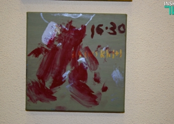 «Зігрій душу»: в Николаеве участники АТО рисовали иконы и картины, чтобы собрать средства для отправки побратимов на отдых в Италию