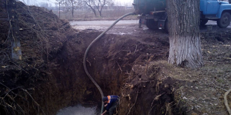 В Первомайске – авария на водоводе: город частично остался без воды