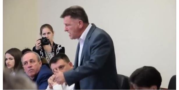 Правоохранительные органы не нашли в действиях депутата Николаевского облсовета Скорого, называвшего украинский флаг «бандеровским», состава преступления