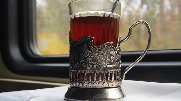 Стаканы за 1,5 тыс.грн. рушники за 3 тыс. грн. Укрзализныця заказала сувениры на 5 млн. грн.