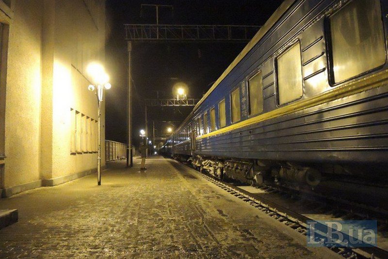 Новый поезд «Львов – Запорожье» жители Первомайска встречали с шампанским и тортом 53