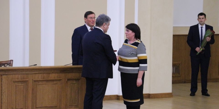 Один из прокуроров Николаевщины получила награду из рук Президента
