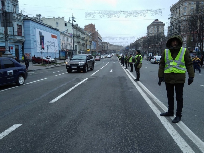 Несколько тысяч сторонников Саакашвили вышли на Марш за импичмент в Киеве 13