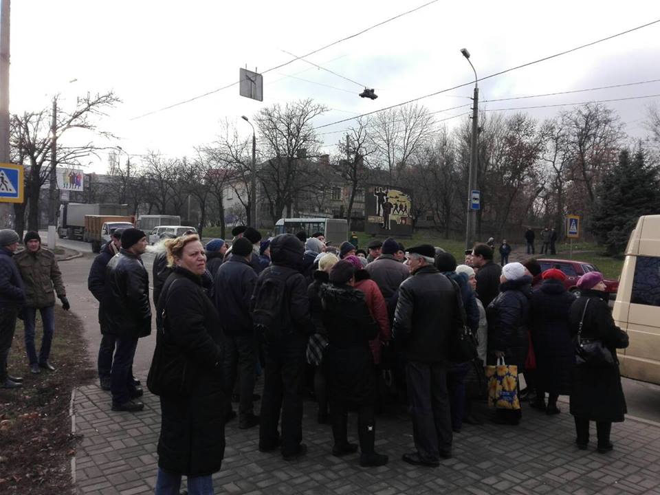 Сегодняшнее перекрытие Варваровского моста работниками «Николаевского судостроительного завода» было недолгим 4