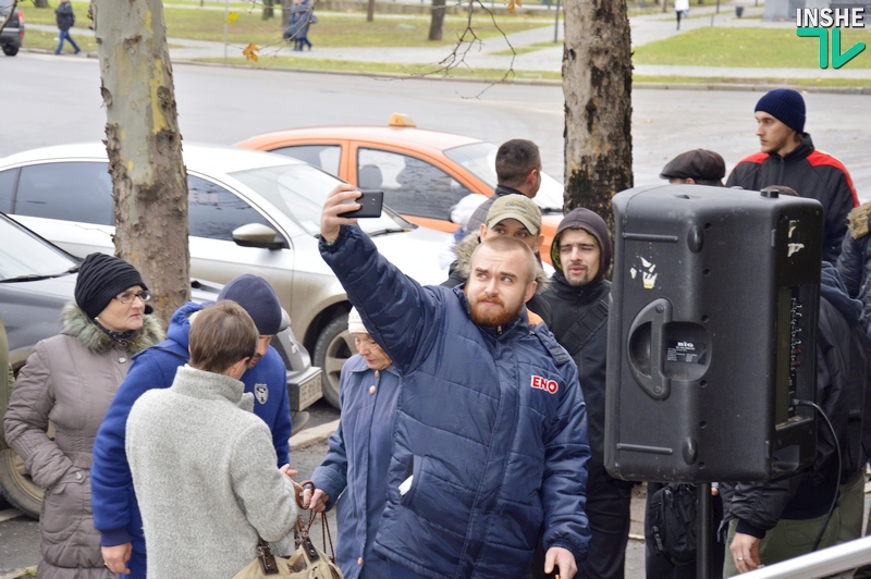 Депутат Николаевского облсовета Чмырь опасается за свою безопасность в здании Апелляционного суда Николаевской области 3