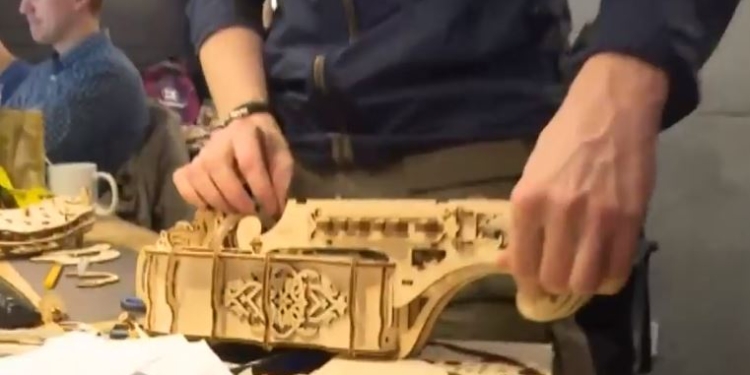 Украинцы создают уникальные деревянные игрушки, которые пользуются спросом во всем мире