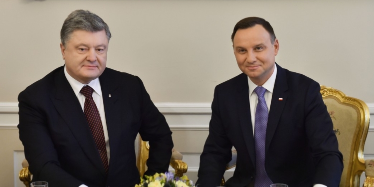 Порошенко и Дуда договорились смотреть вперед – историю изменить нельзя