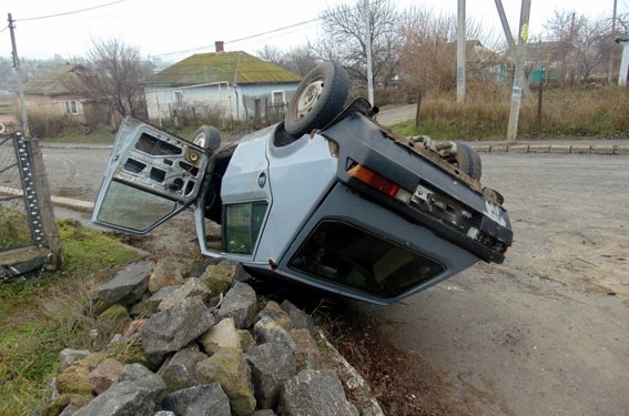 На Николаевщине авто насмерть сбило пенсионерку, а его пьяный водитель сбежал. Но его нашли