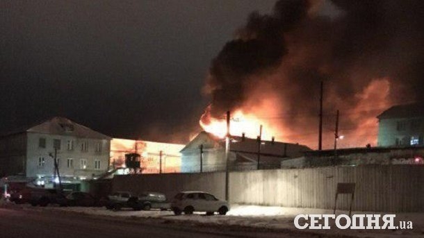 В РФ сгорела знаменитая колония “Белый лебедь”