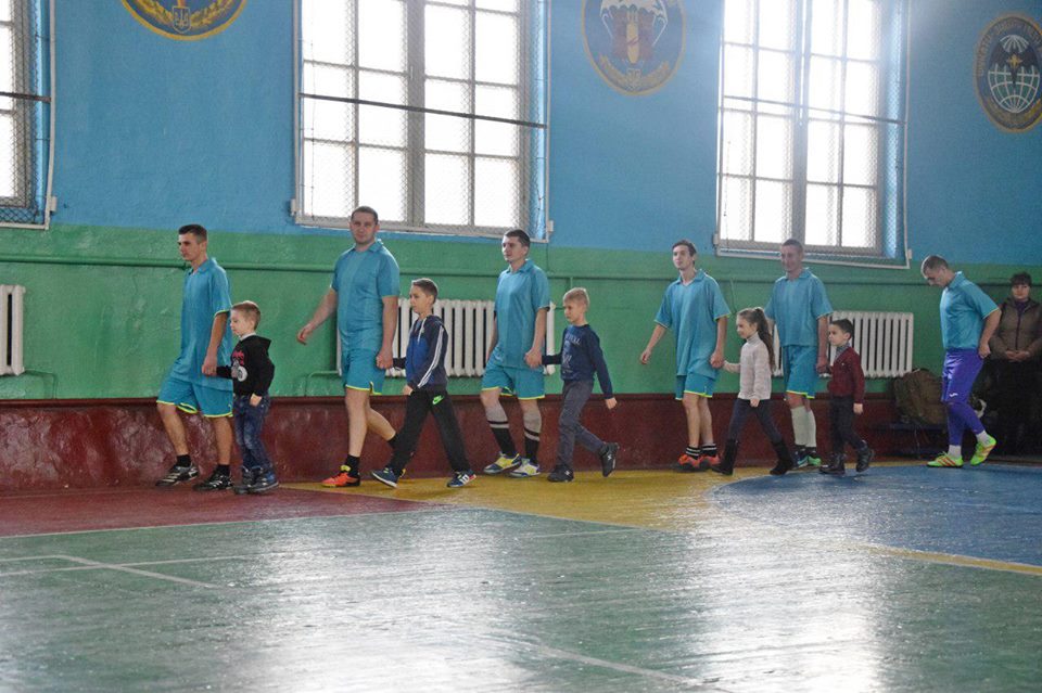 «Пишаємось! Вітаємо!»: накануне Дня ВСУ в Николаеве прошел турнир по футзалу на Кубок воинов АТО 7