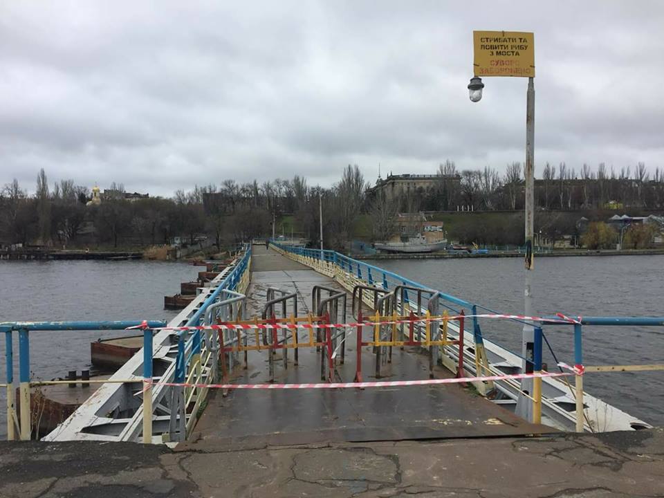 В Николаеве перекрыли понтонный пешеходный мост через Ингул 7