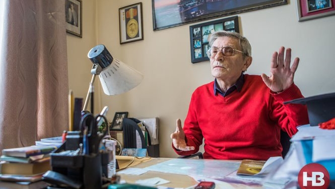 Украинцы агрессивно недовольны властью, но протестовать не спешат. Почему – философ дал ответ