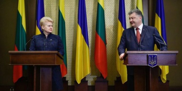​Порошенко в пятницу посетит Литву