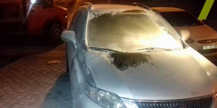 В Одессе в машину начальника управления земельных ресурсов горсовета бросили коктейль Молотова