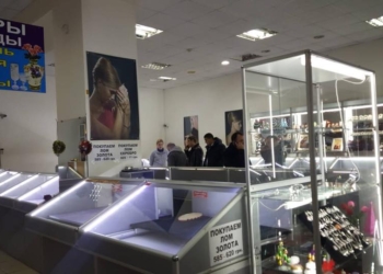 В Николаеве ограбили «ювелирку» – грабители были в форме Нацполиции и стреляли из автомата