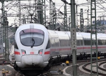 В Германии запущен суперпоезд, способный разогнаться до 300 км/ч