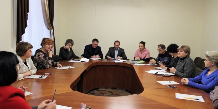 Ни один из участников конкурса на начальника Николаевского горуправления образования не отвечает квалификационным требованиям. Но первый этап конкурса состоялся