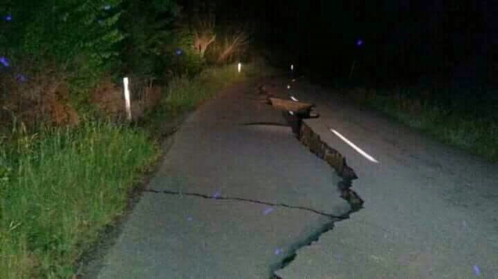 Мощное землетрясение на острове Ява. Возможно цунами 7