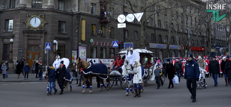 День Святого Николая в Николаеве: сотни горожан прошли колонной к городской елке 17