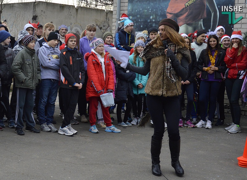 «Бегом в 2018-й!»: в Николаеве прошел сказочный новогодний забег 4