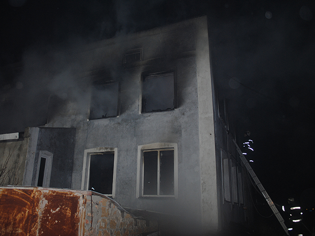 В Матвеевке сгорел дом - погиб мужчина 7