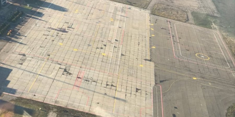 Хроники Николаевского аэропорта: нанесена новая маркировка перрона