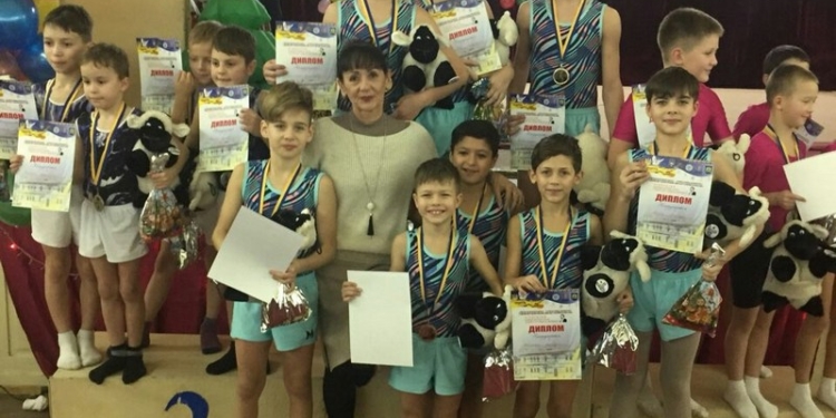 Николаевские акробаты победили на всеукраинском турнире по спортивной акробатике во Львове